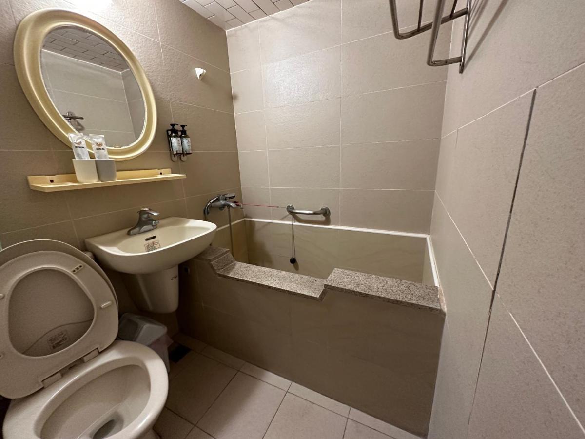 Ming Ren Hotspring Hotel جياوكسي المظهر الخارجي الصورة