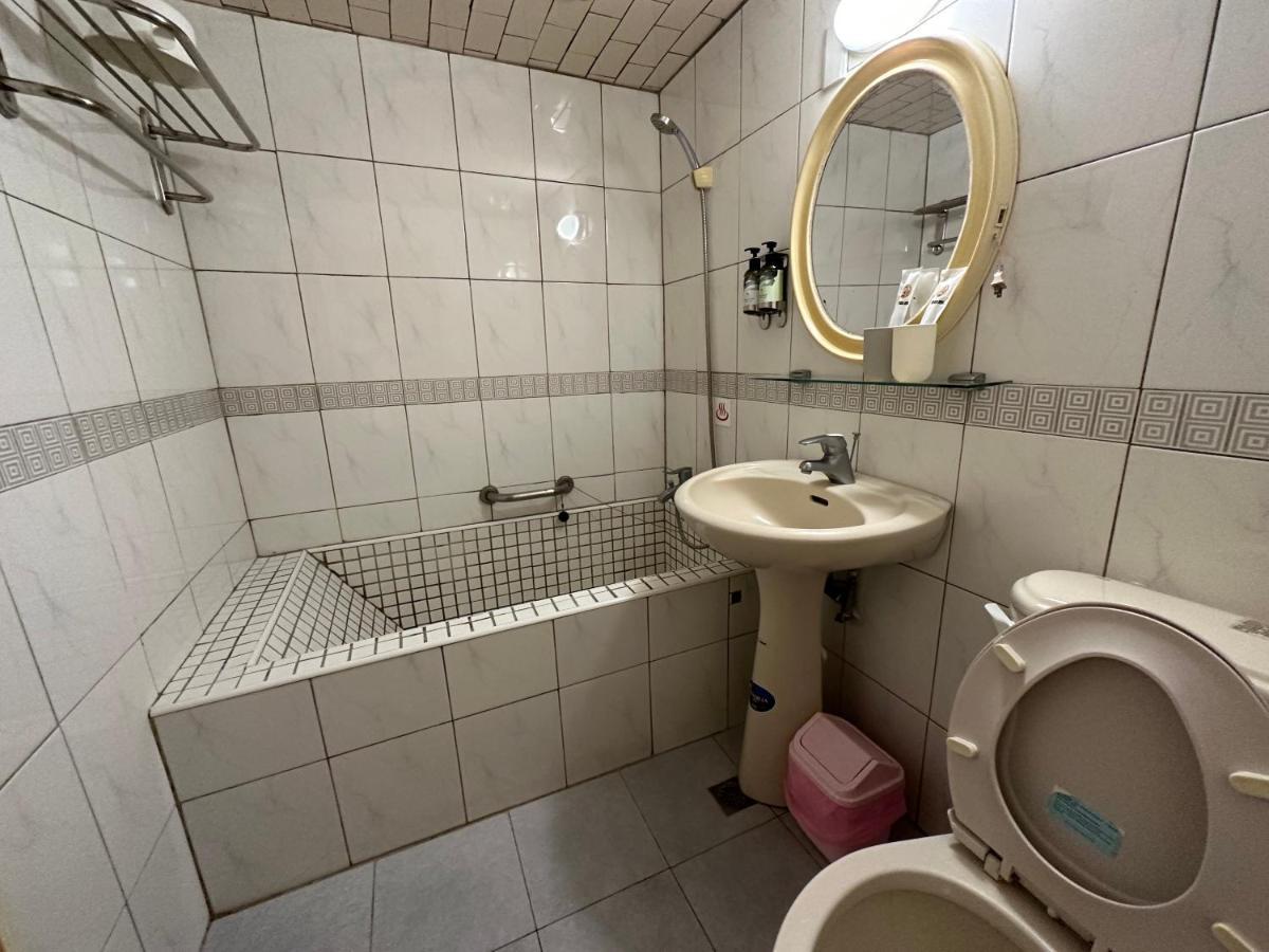 Ming Ren Hotspring Hotel جياوكسي المظهر الخارجي الصورة